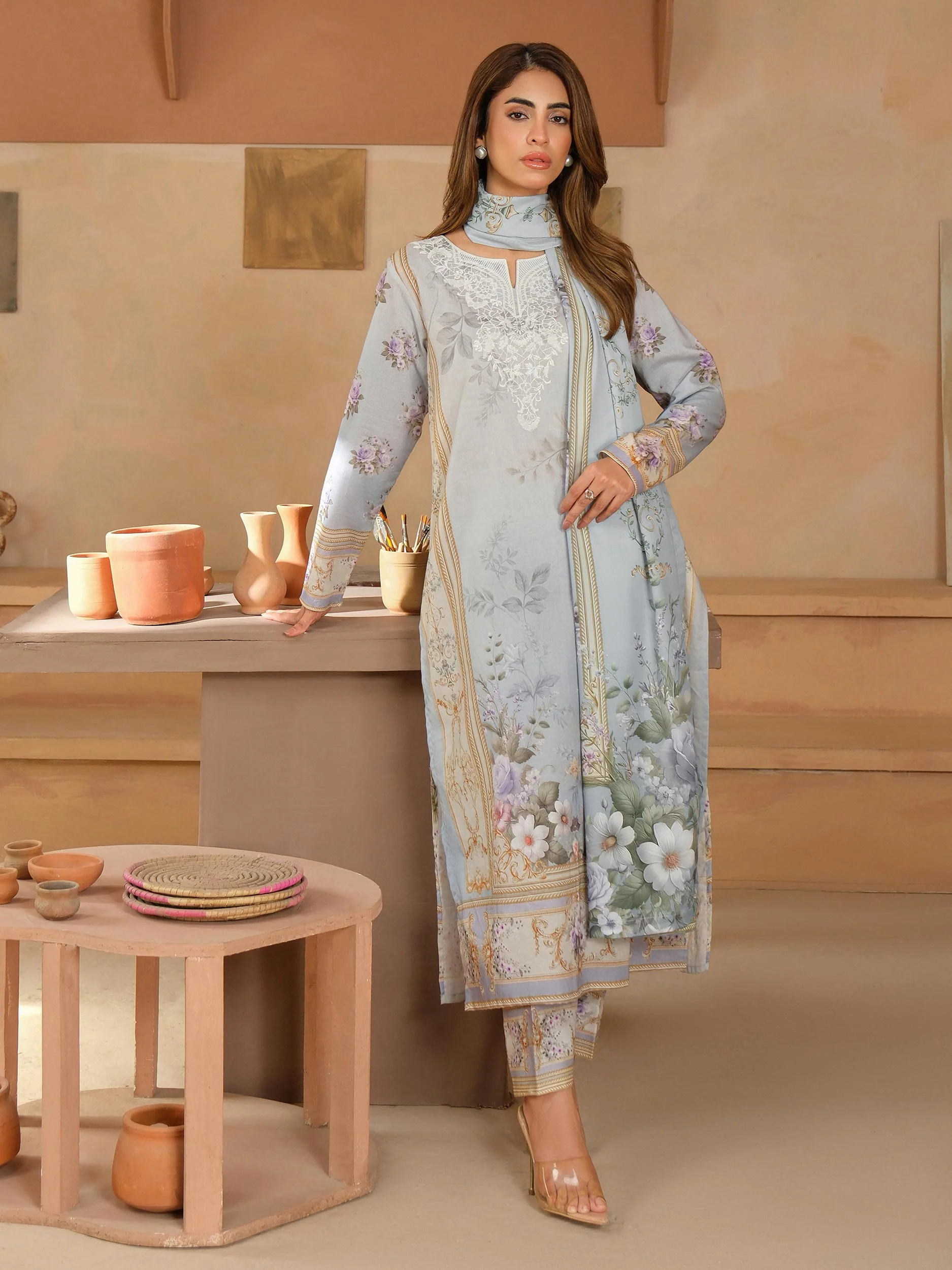 Limelight U4635SU-3PC-143 Winter Embroiderd Collection 2025 - Image 2