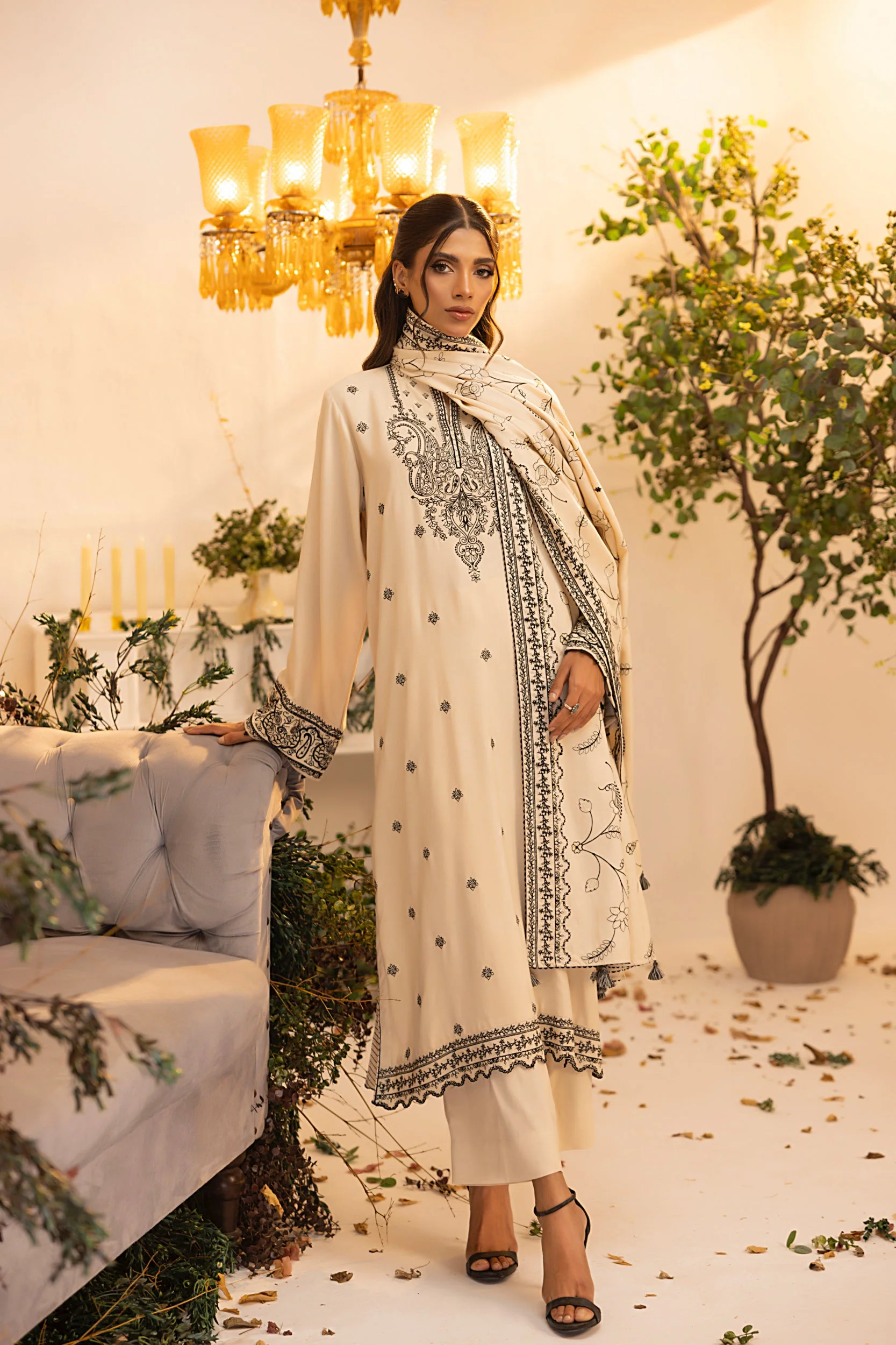 LSM Lakhany LG-SK-0238 Embroidered Cashmi Wool 2024 - Image 2