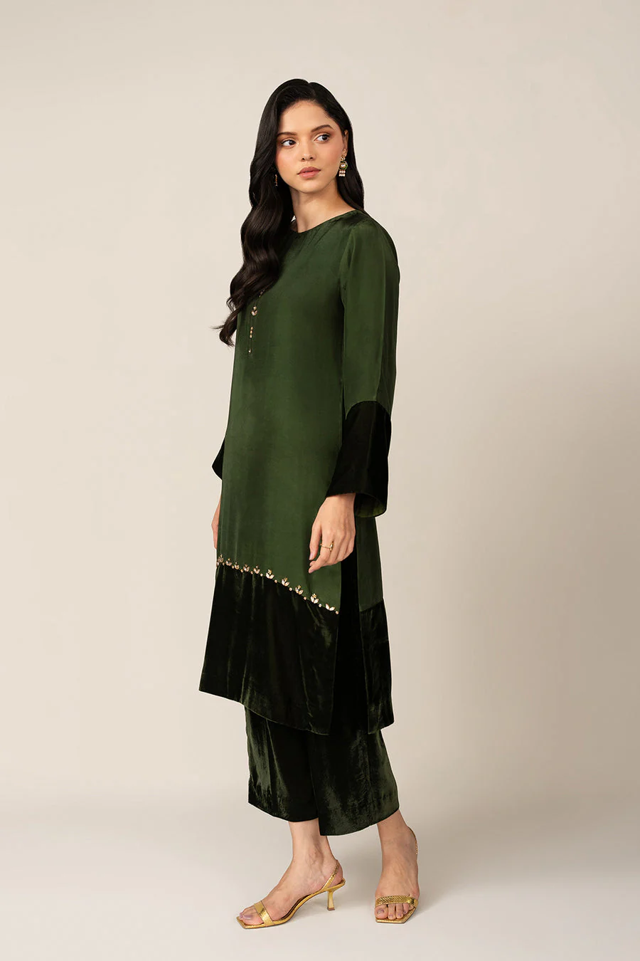 Lulusar Danaar Top The Festive Form 2025 - Image 2
