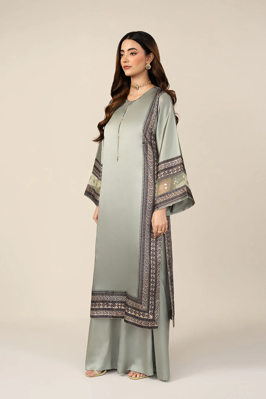 Lulusar Dusaal Long The Festive Form 2025 - Image 2