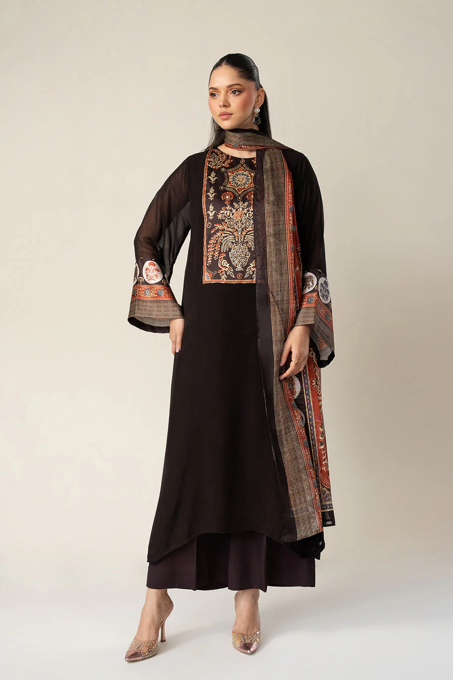 Lulusar Kamhaal Long The Festive Form 2025