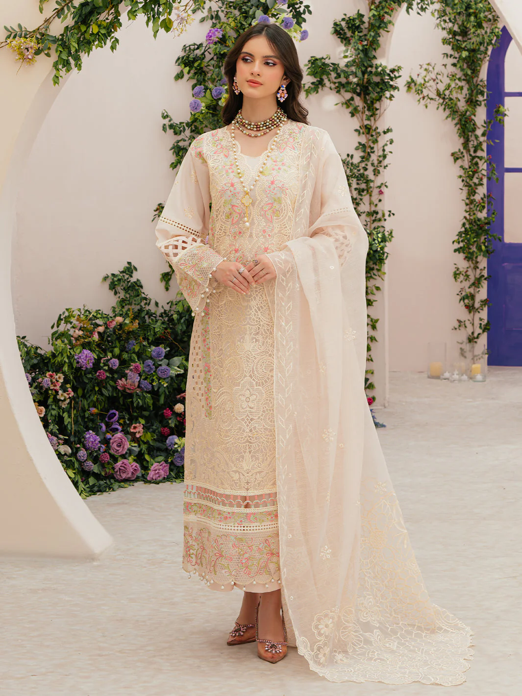 Mahnur Allora Allenura Luxury Lawn 2024