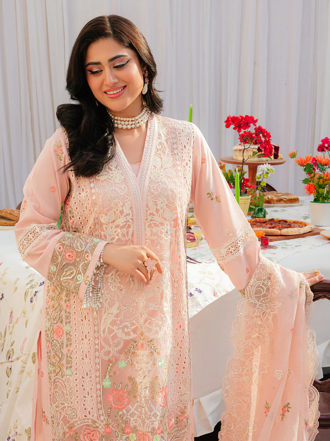 Mahnur Azure Allenura Luxury Lawn 2024 - Image 2