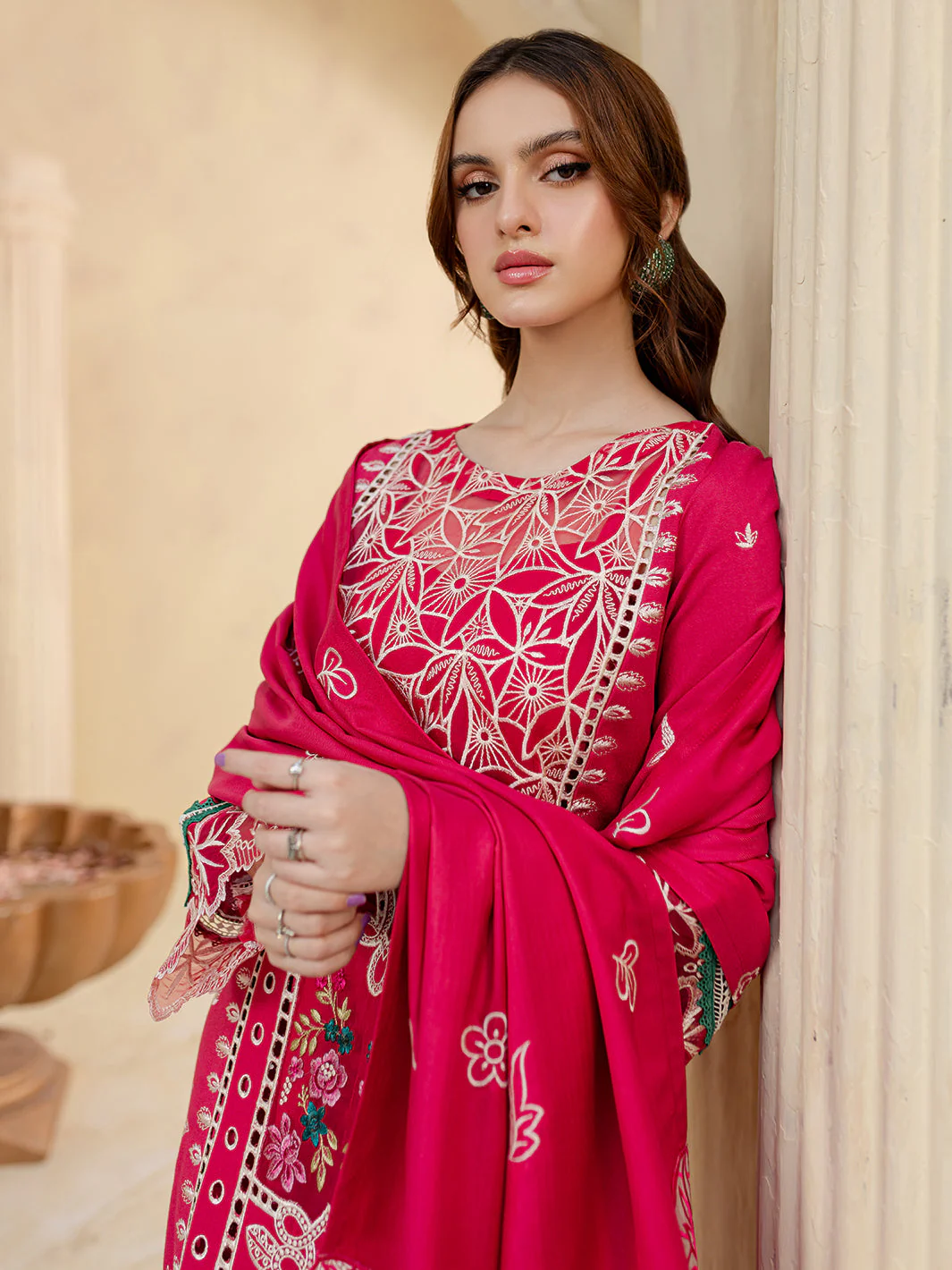 Mahnur Eleanor Veronica Luxury Karandi 2024 - Image 2