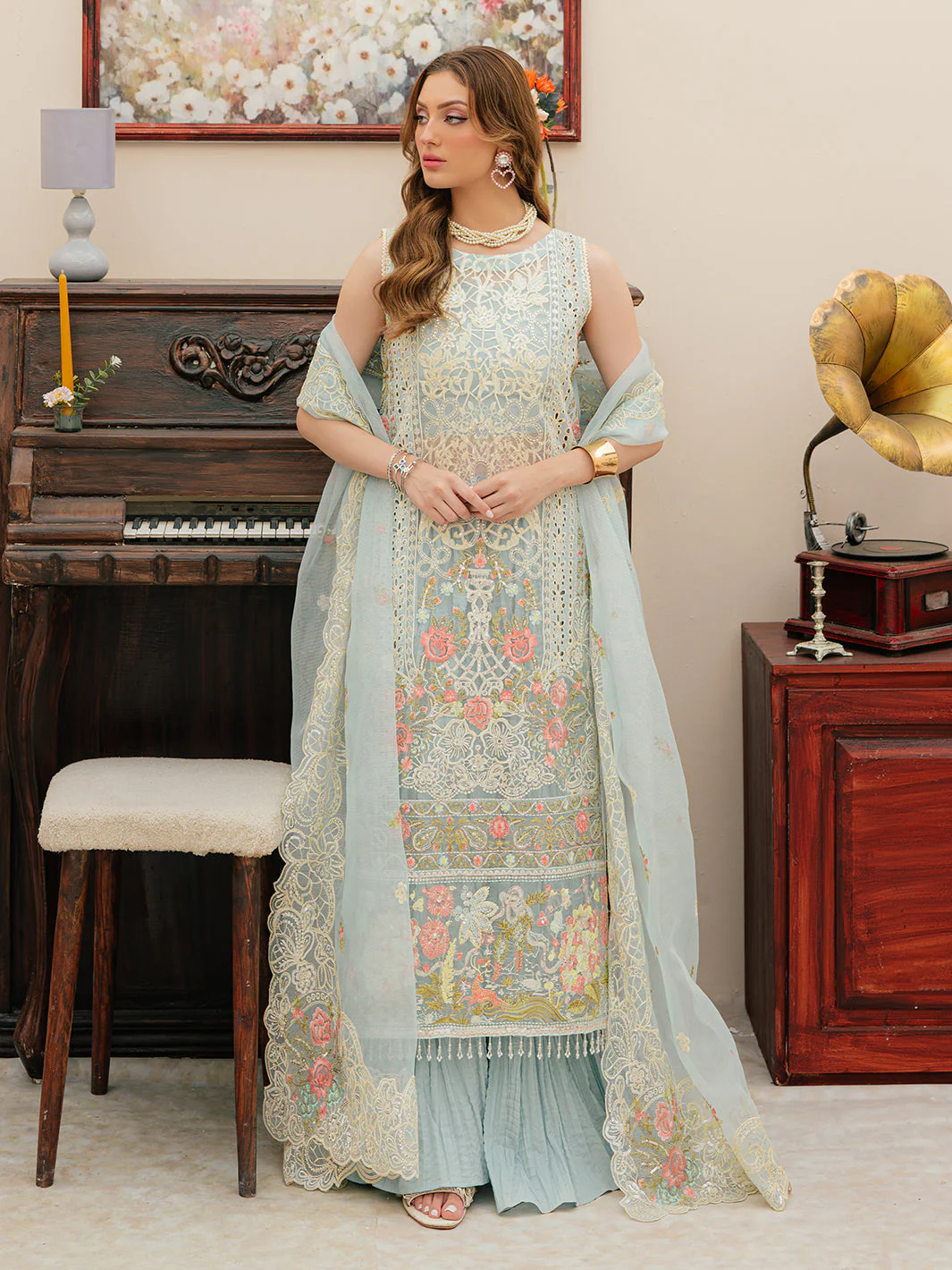 Mahnur Elyssa Allenura Luxury Lawn 2024