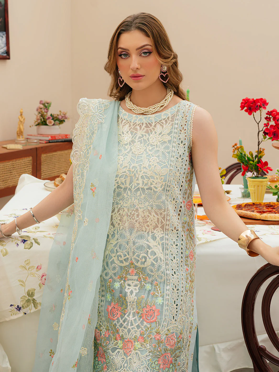Mahnur Elyssa Allenura Luxury Lawn 2024 - Image 2