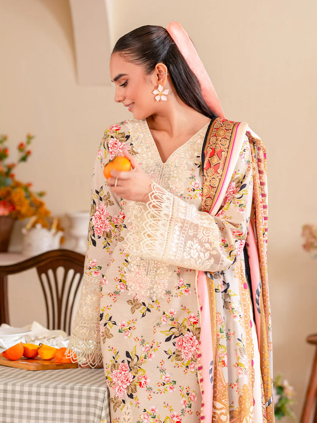 Mahnur Floret Leila Winter 2024 - Image 2