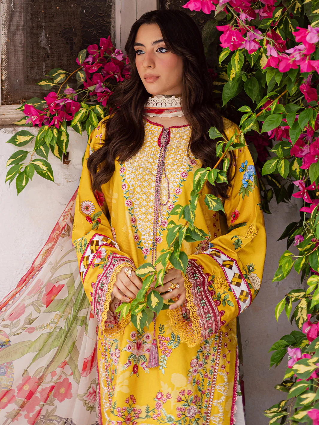 Mahnur G - 12 | 3 PC VISCOSE Winter Collection 2025 - Image 2