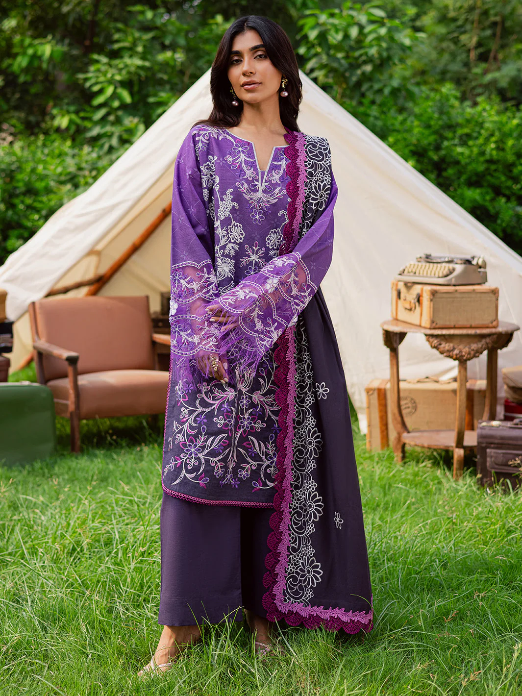 Mahnur GR-01 | 3 PC Khaddar Winter Collection 2025