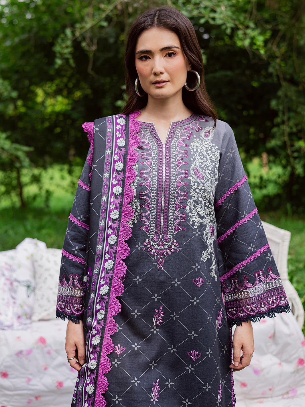 Mahnur GR-02 | 3 PC Khaddar Winter Collection 2025 - Image 2