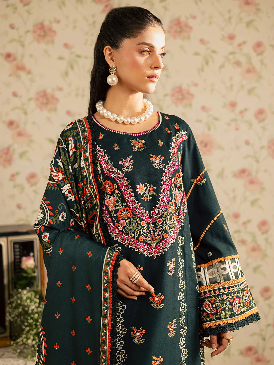 Mahnur  K - 08 | 3 PC LINEN Winter Collection 2025 - Image 2