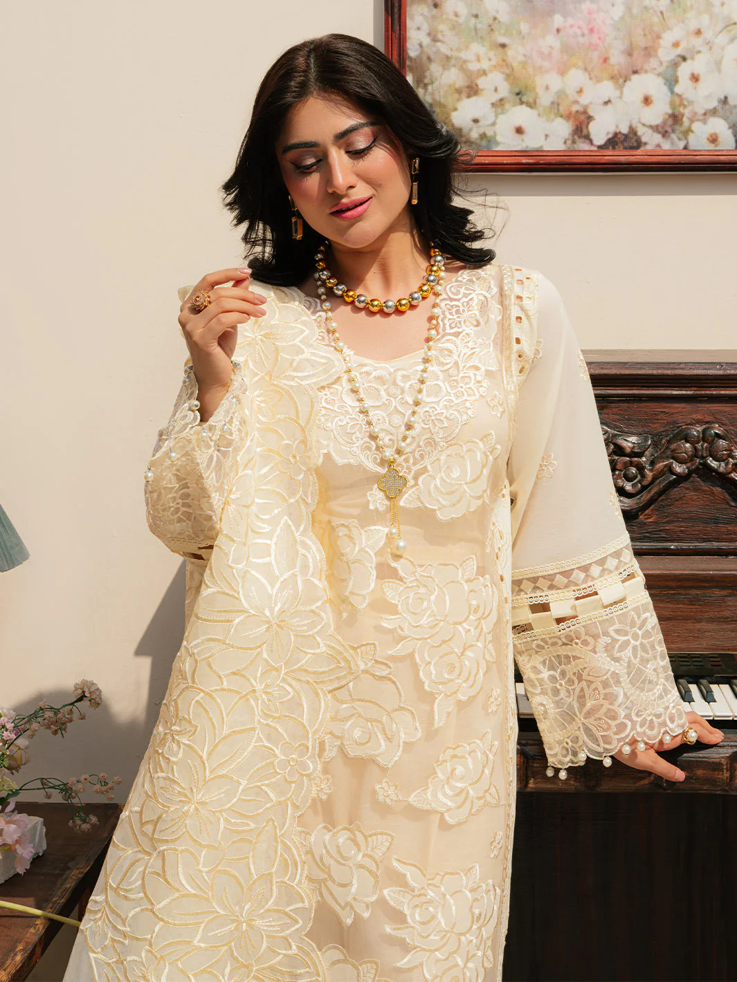 Mahnur Luminary Allenura Luxury Lawn 2024 - Image 2