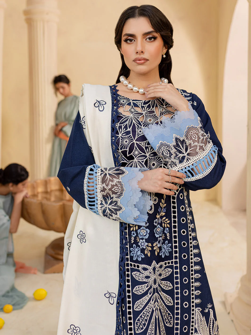 Mahnur Mabel Veronica Luxury Karandi 2024 - Image 2