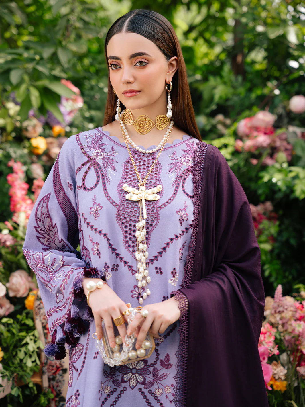 Mahnur  SG-003 | 3 PC Karandi Winter Collection 2025 - Image 2