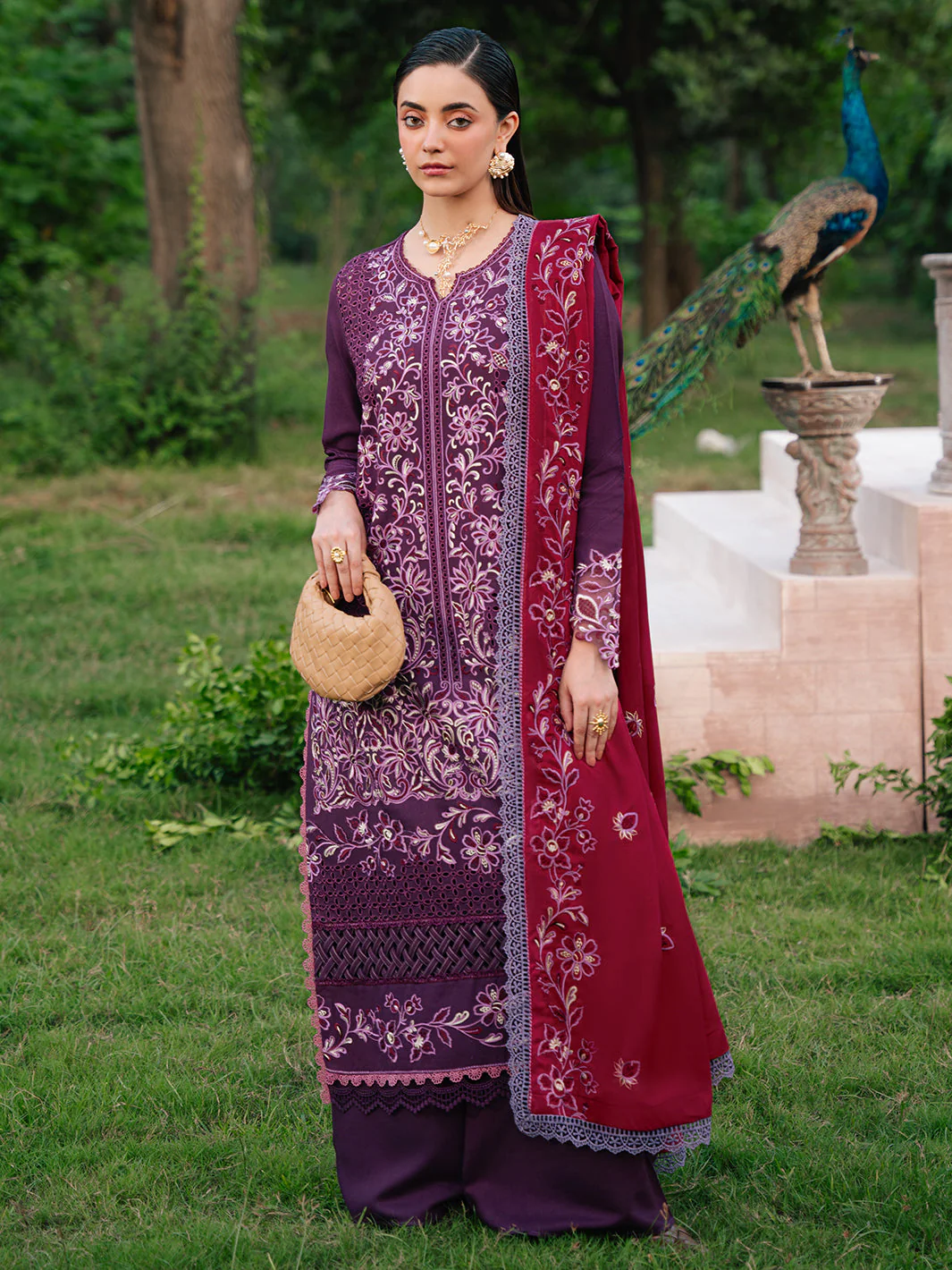 Mahnur  SG-010 | 3 PC Karandi Winter Collection 2025 - Image 2