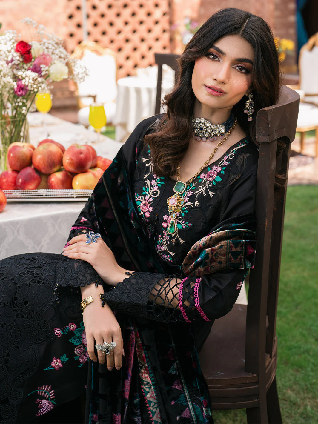 Mahnur Talia Nazakat Luxury Winter 2024 - Image 2