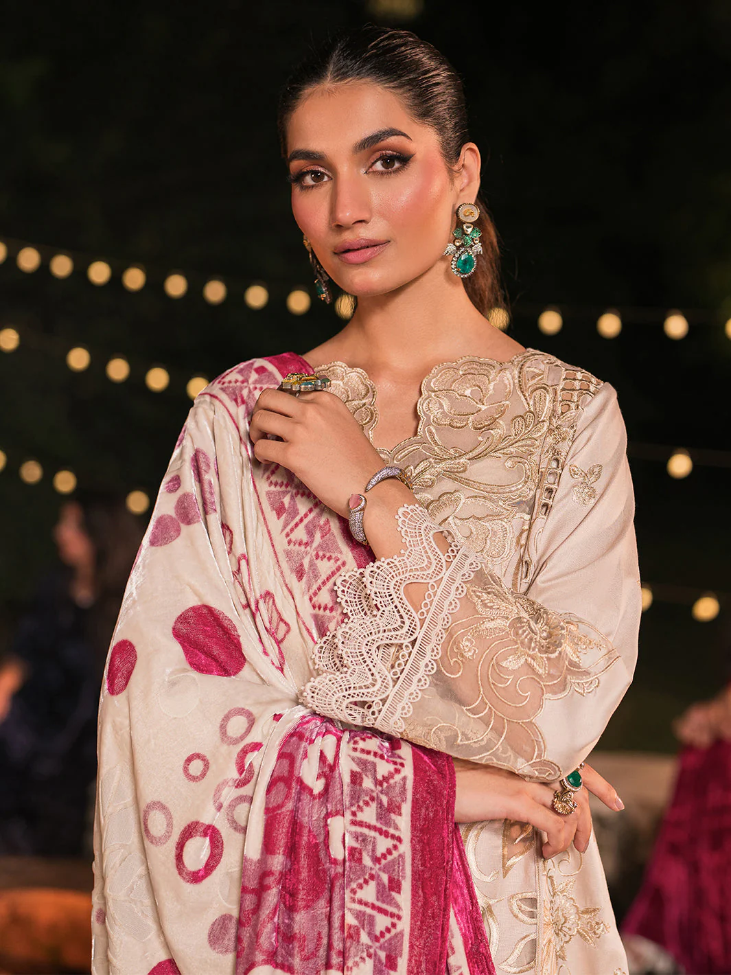 Mahnur Velis Nazakat Luxury Winter 2024 - Image 2