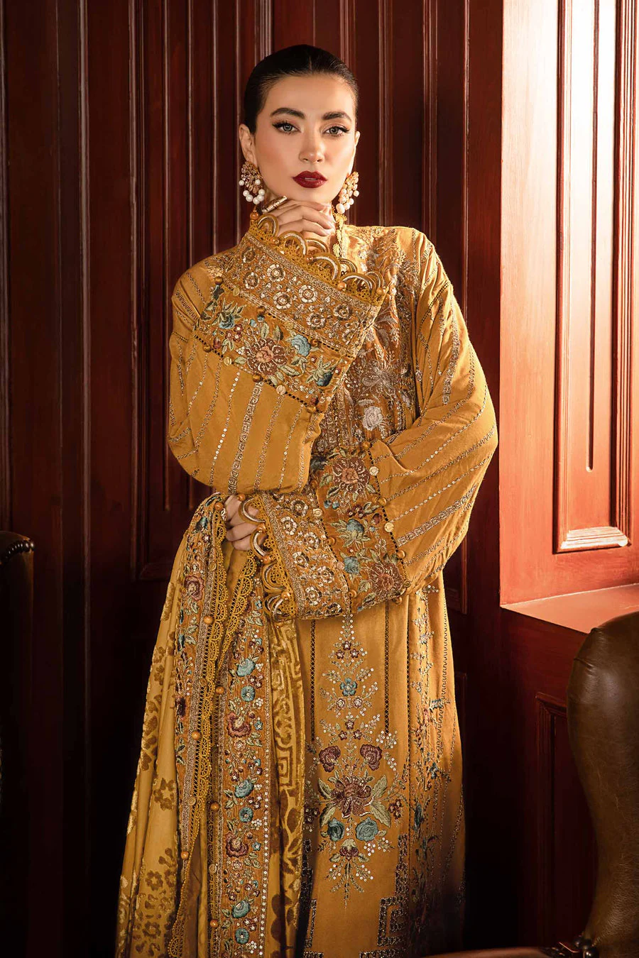 Maria B DL-1207 Winter Luxe 2024 - Image 2