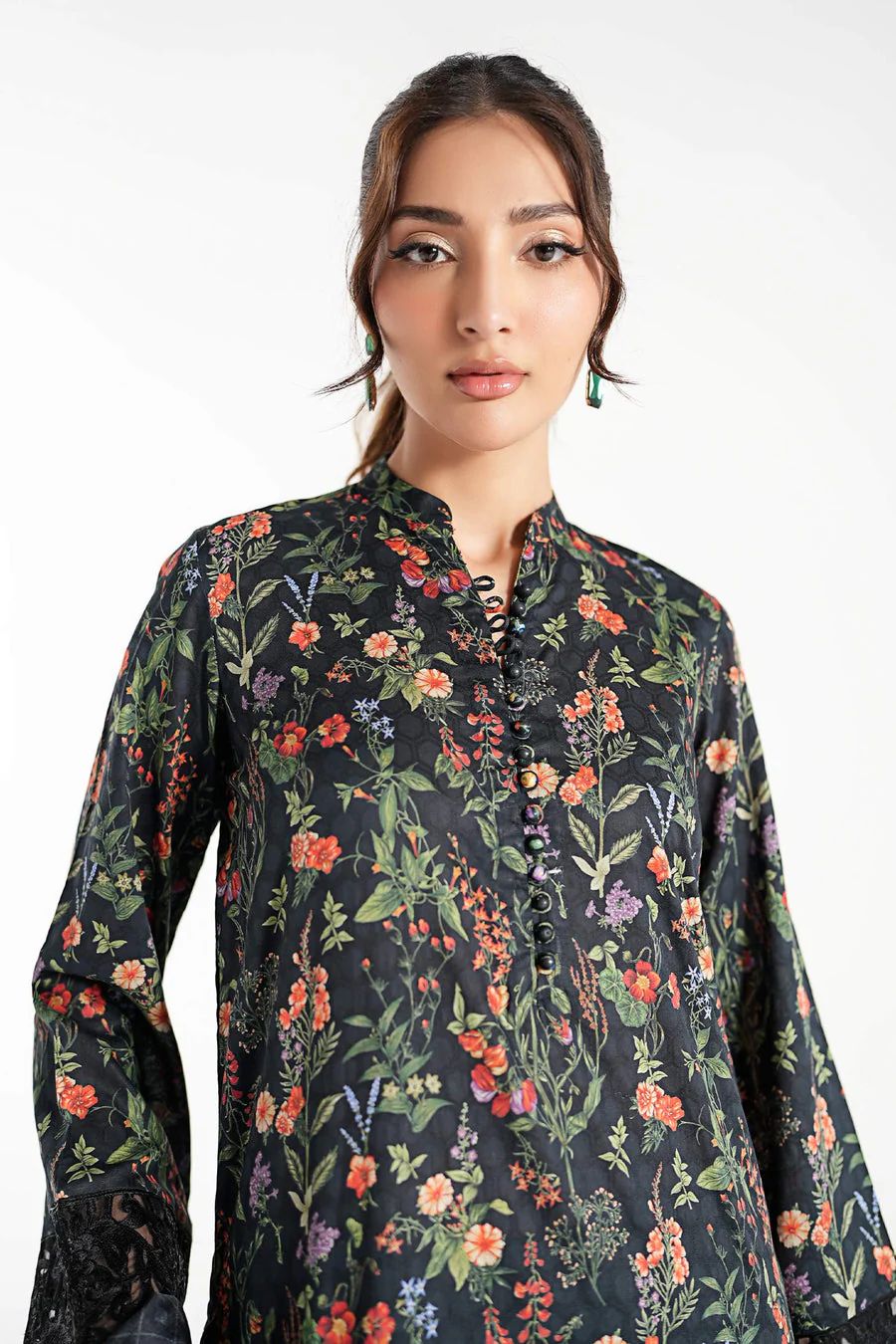 Maria B DWF71R1-ESM-BLK Winter Luxury Pret 2025 - Image 2