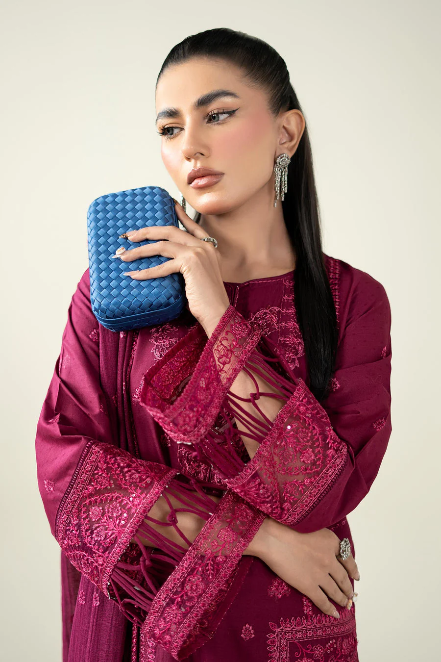 Maria B DWP2523-ESM-MGT Winter Luxury Pret 2025 - Image 2
