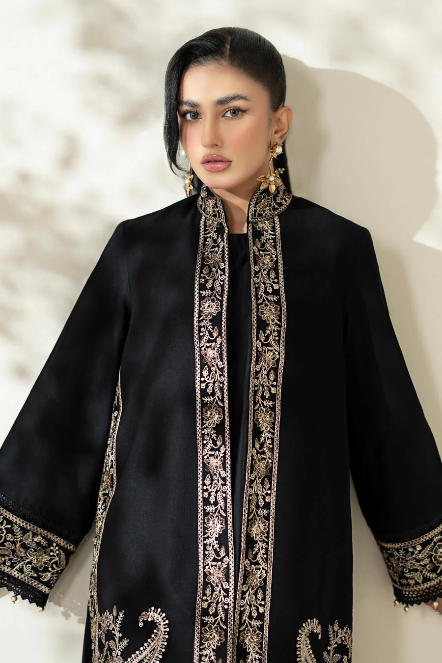 Maria B DWW2549-ESM-BLK Winter Luxury Pret 2025 - Image 2