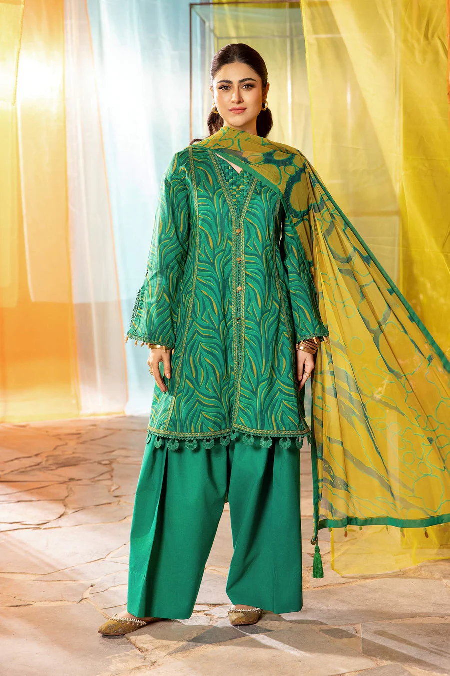 Maria B MB-CUS25-704A M Print Lawn 2025