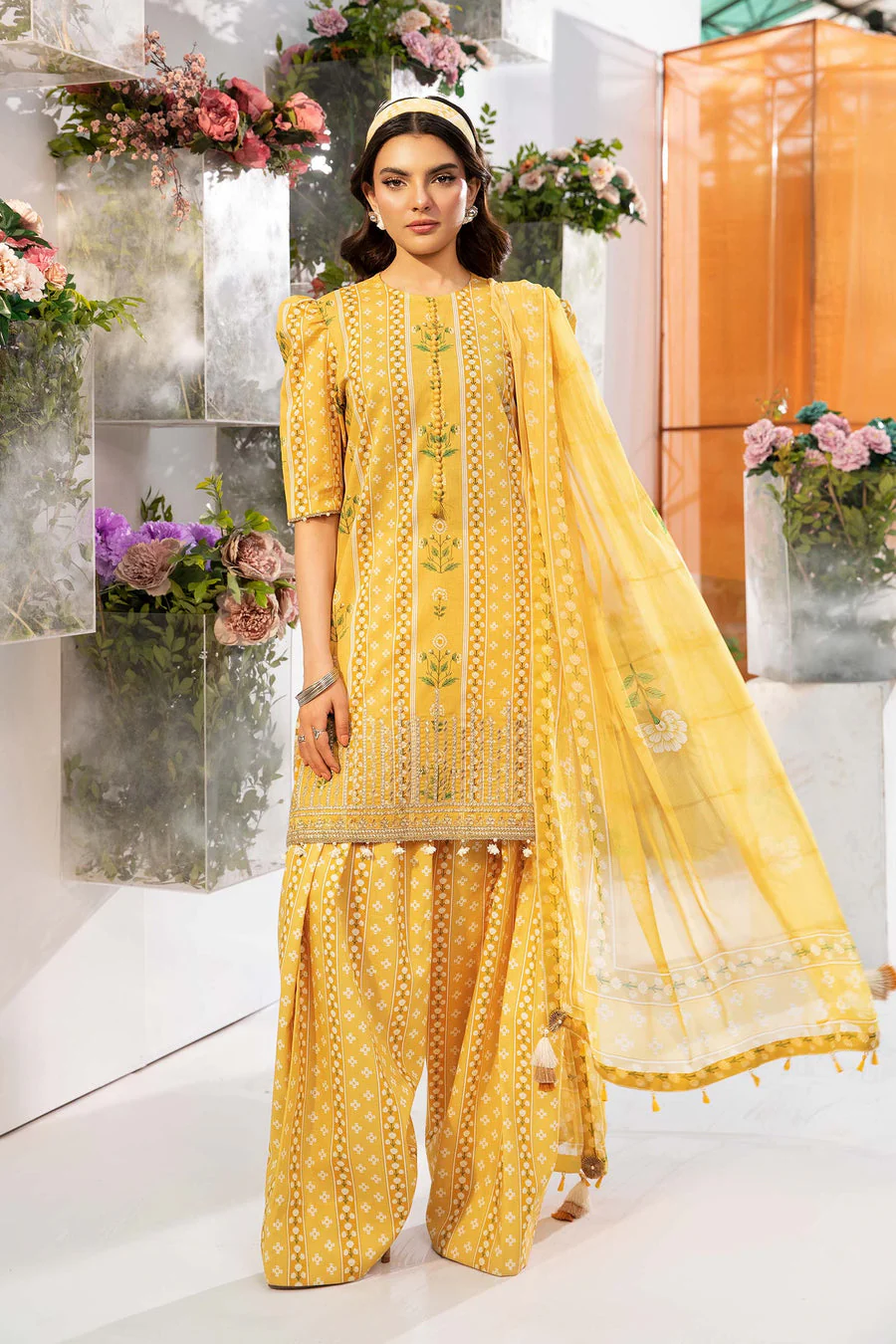 Maria B MB-CUS25-711A M Print Lawn 2025