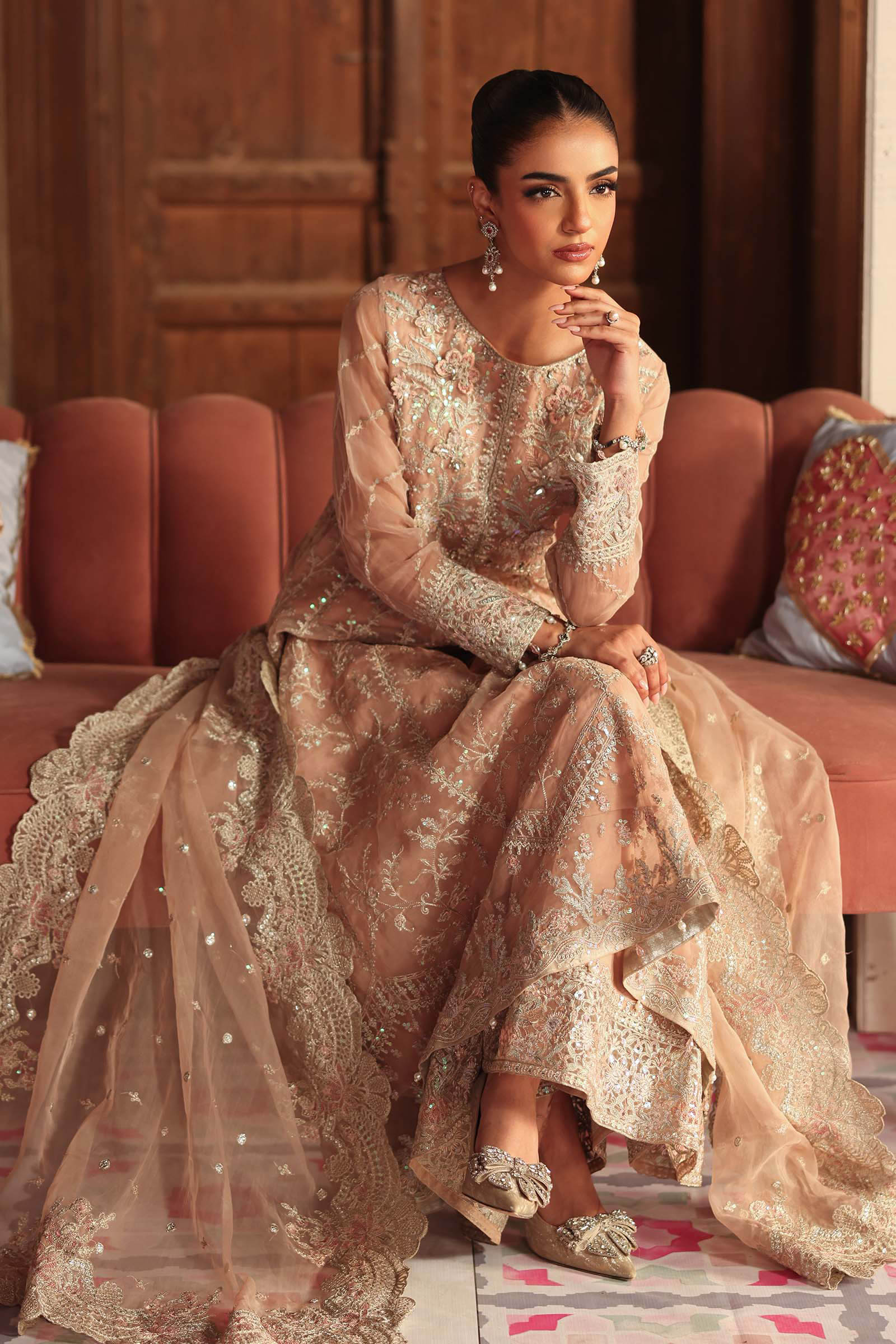 Maria B SFW2513-ESM-PCH Shehnai Luxury Formals 2025 - Image 2