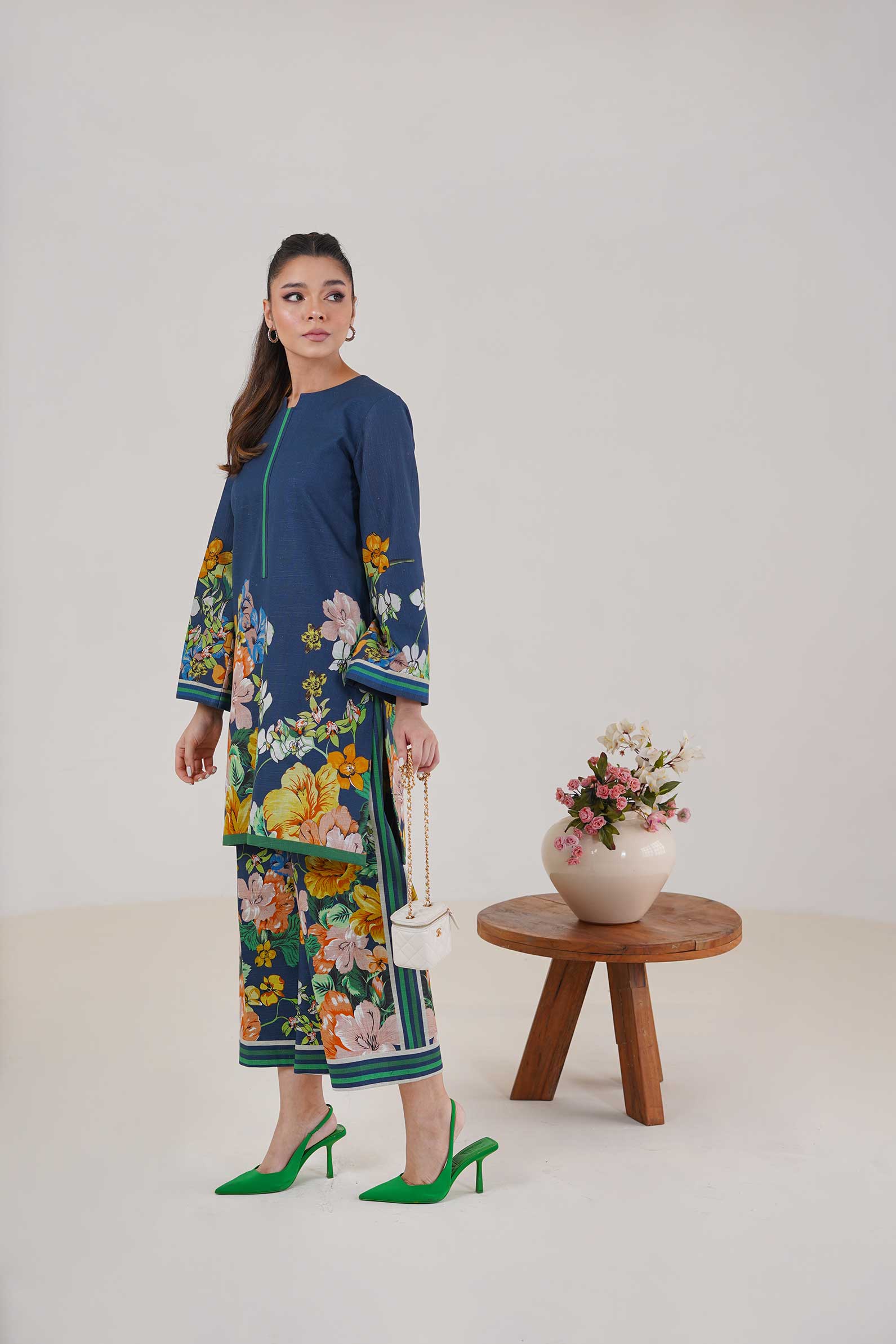 Maryam Hussain Dia Khaddar Co Ord Set 2025 - Image 2