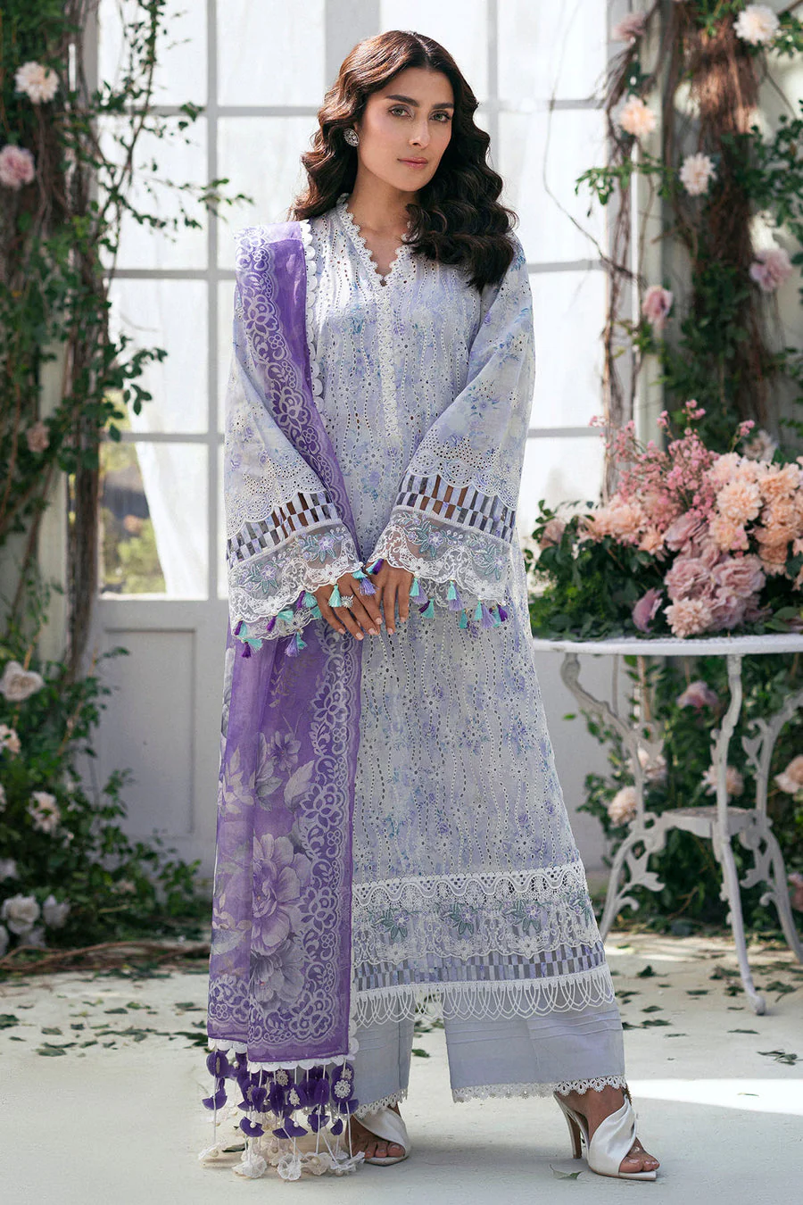Motifz 5424-Valerie Amal Lawn Collection 2025
