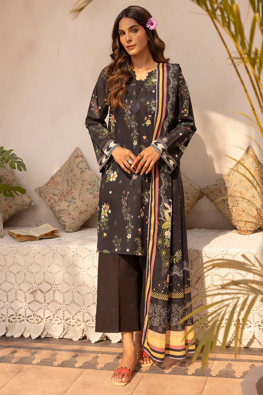 Motifz 5439-Amari Rang Lawn Collection 2025