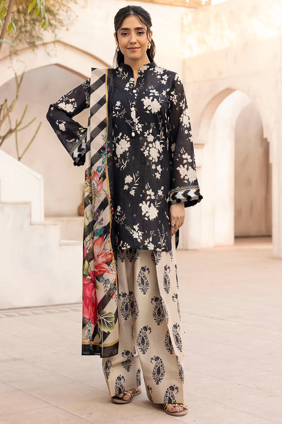 Motifz 5515-Rita Rang Lawn Collection 2025