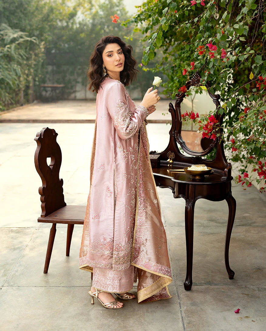 Mushq Marium Sunehri Formals 2026 - Image 2