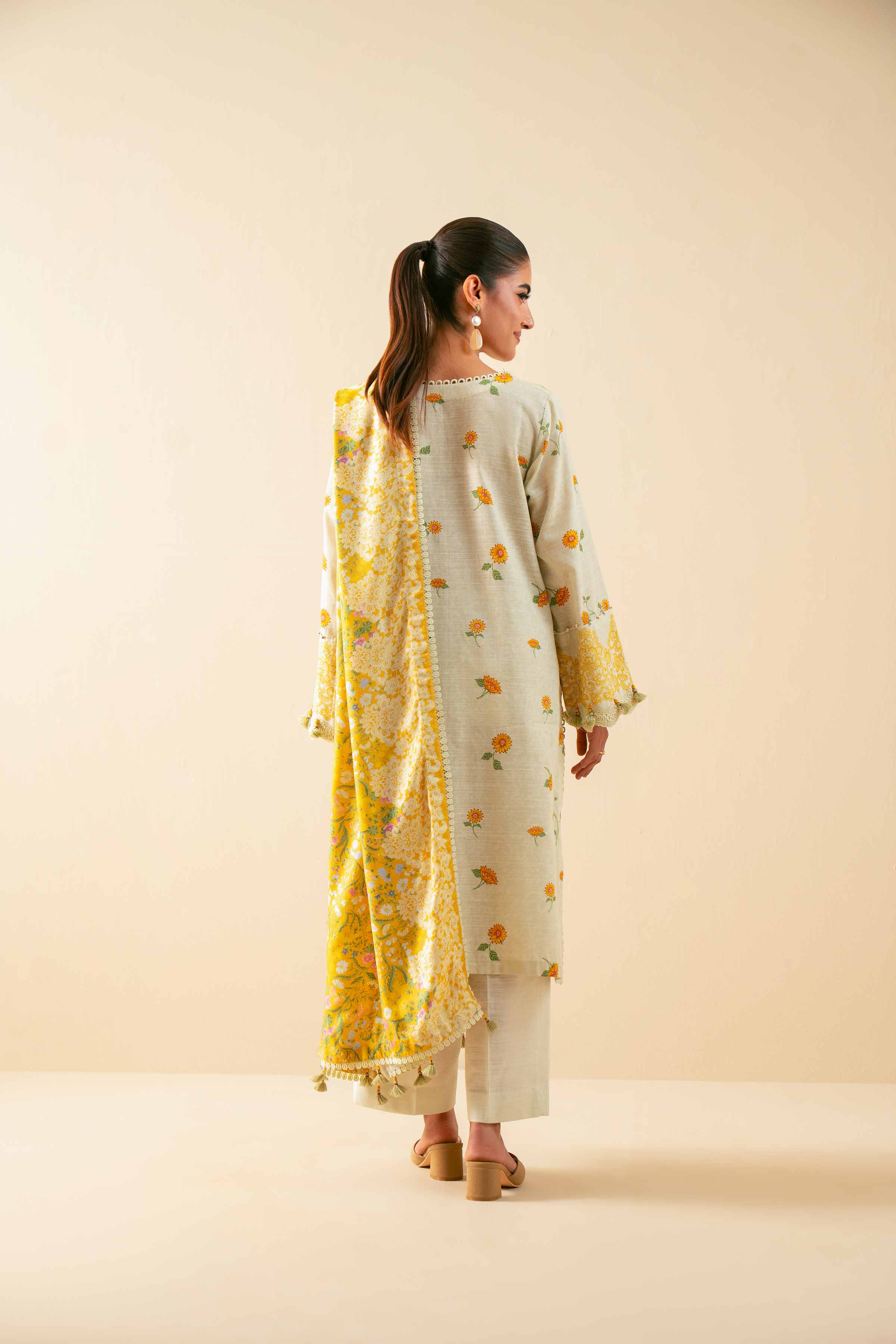 Nishat Linen 3 Piece - Printed Suit - 42503542 Cozy Edit 2025 - Image 2