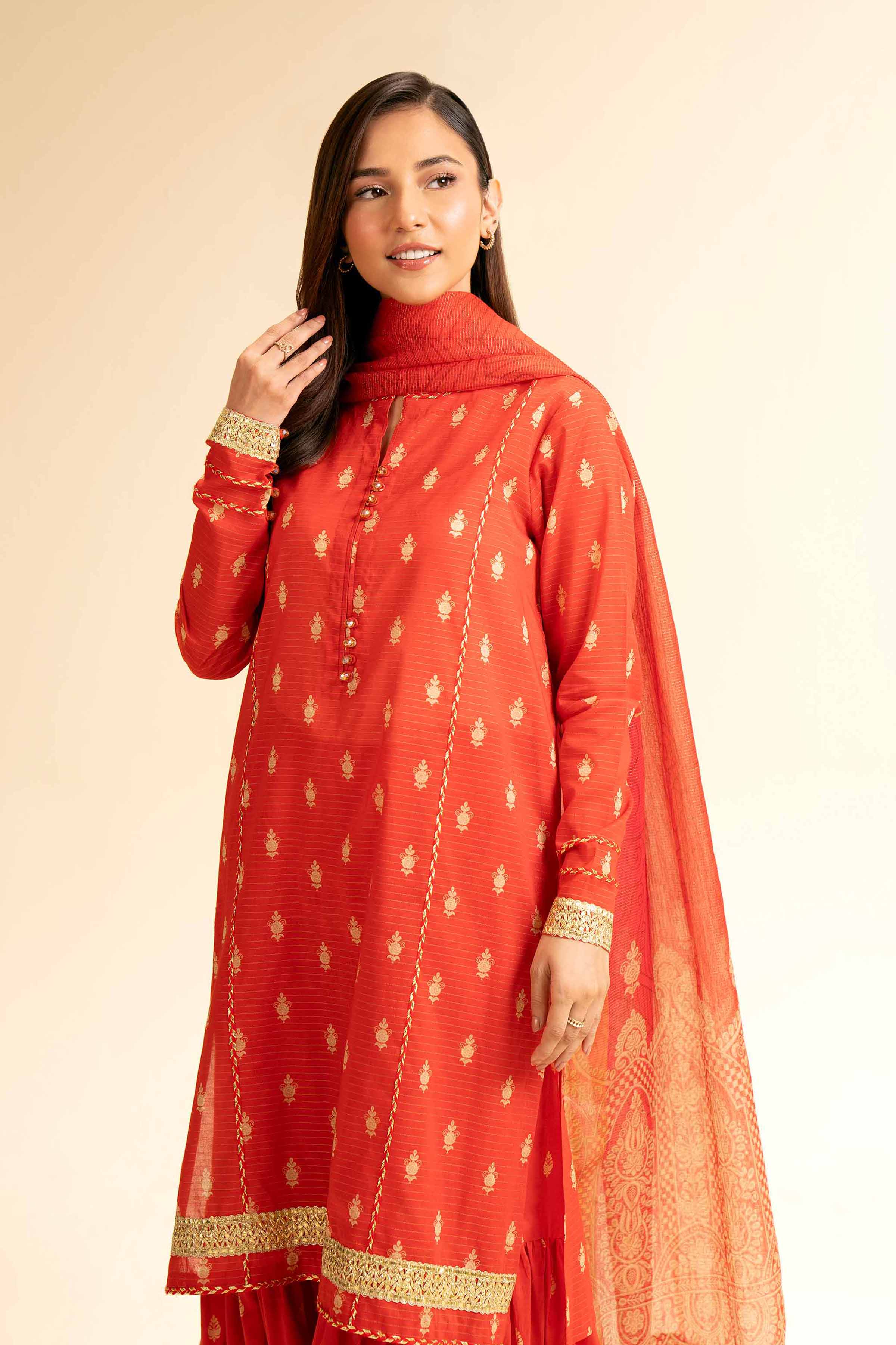 Nishat Linen 3 Piece - Printed With Gotta Laces Suit - 42501452 Digital Printed Lawn Eid Edition 2025 - Image 2