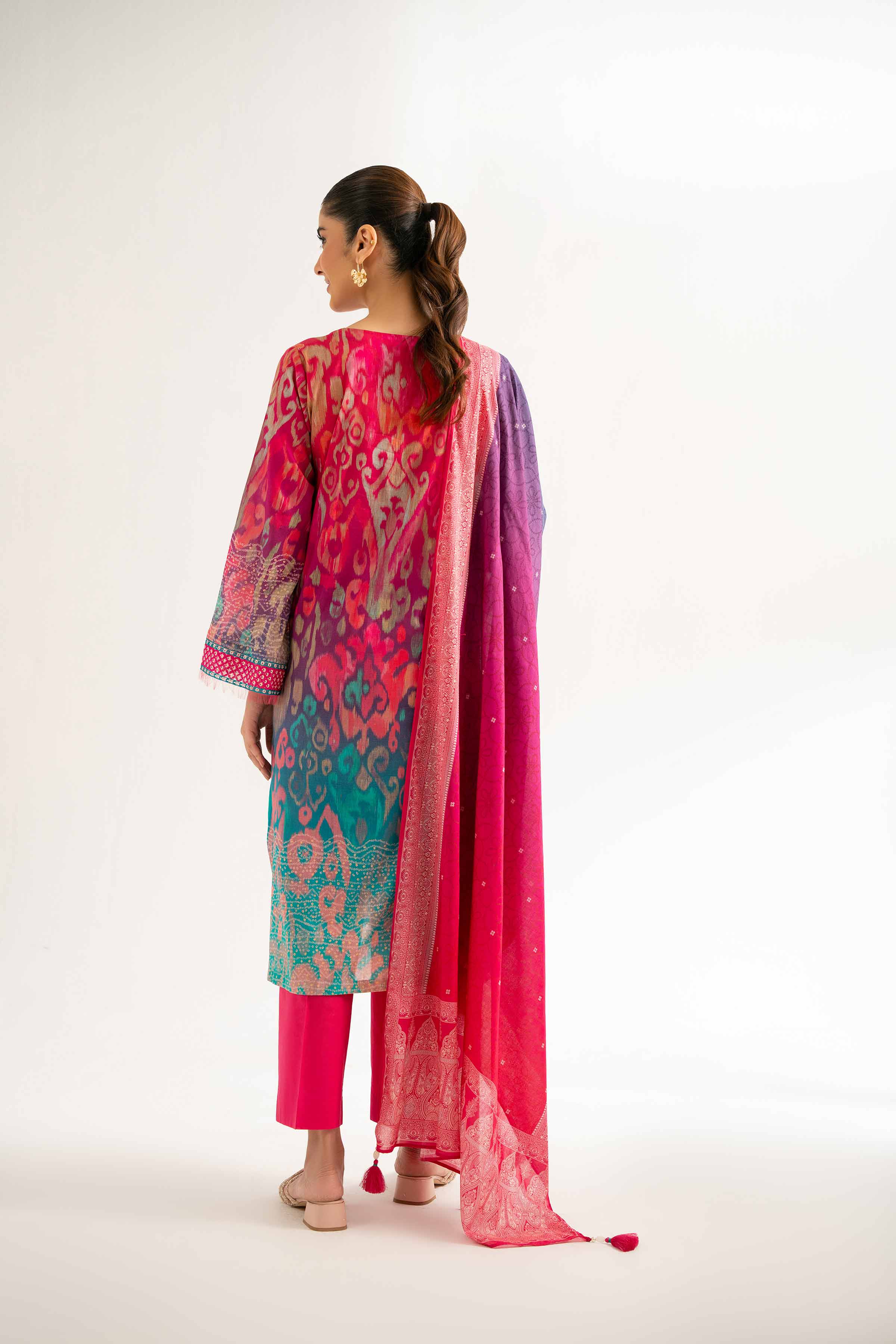 Nishat Linen 42501927 Cross Season Edit 2025 - Image 2