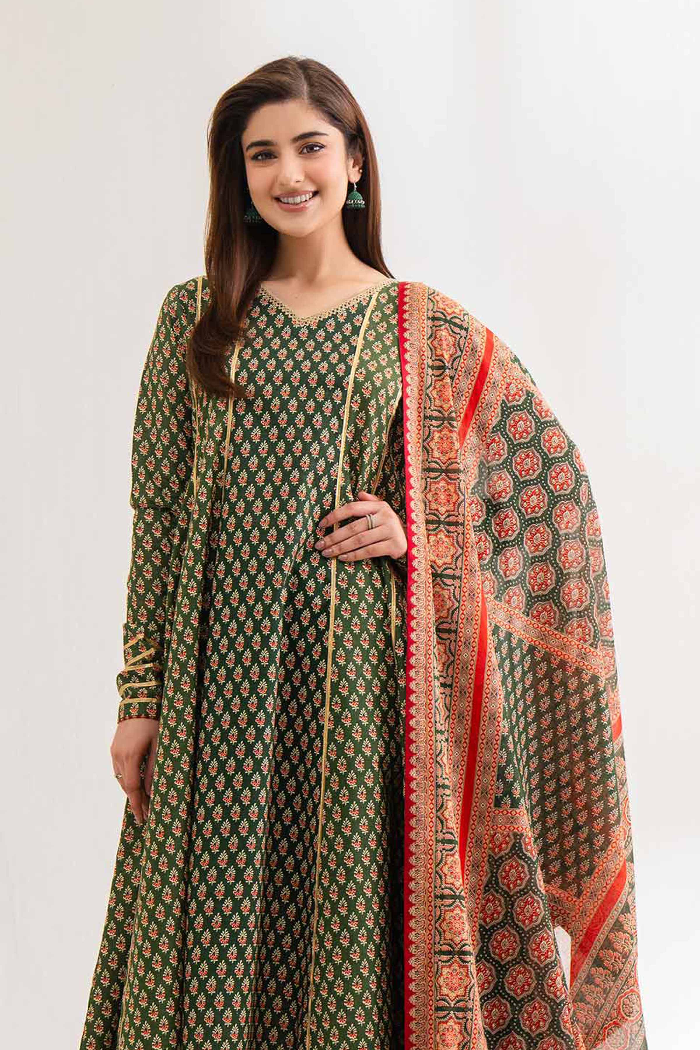Nishat Linen 42501969 Cross Season Edit 2025