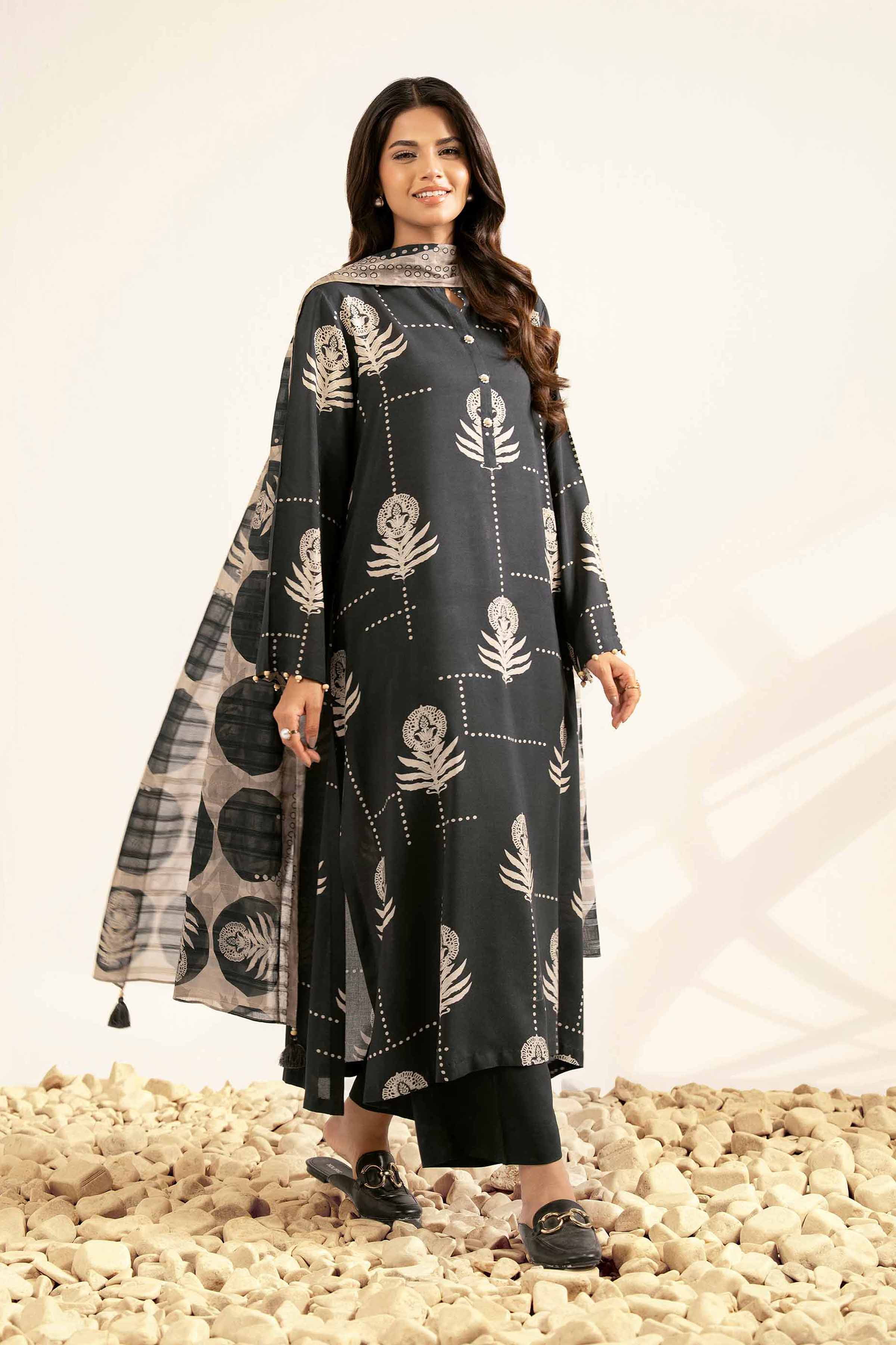 Nishat Linen 42502202 Cross Season Edit 2025