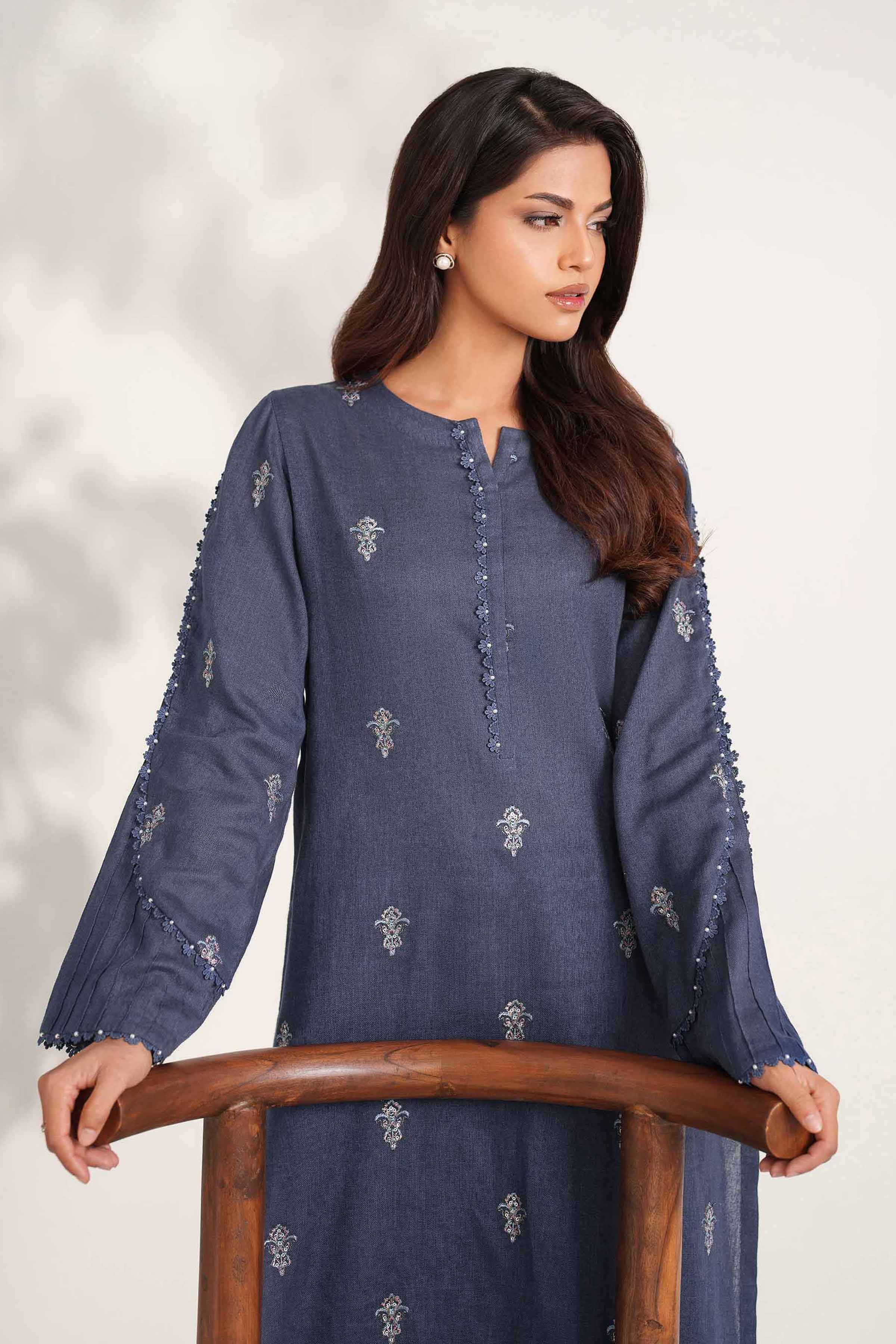 Nishat Linen 42502344 Cross Season Edit 2025 - Image 2