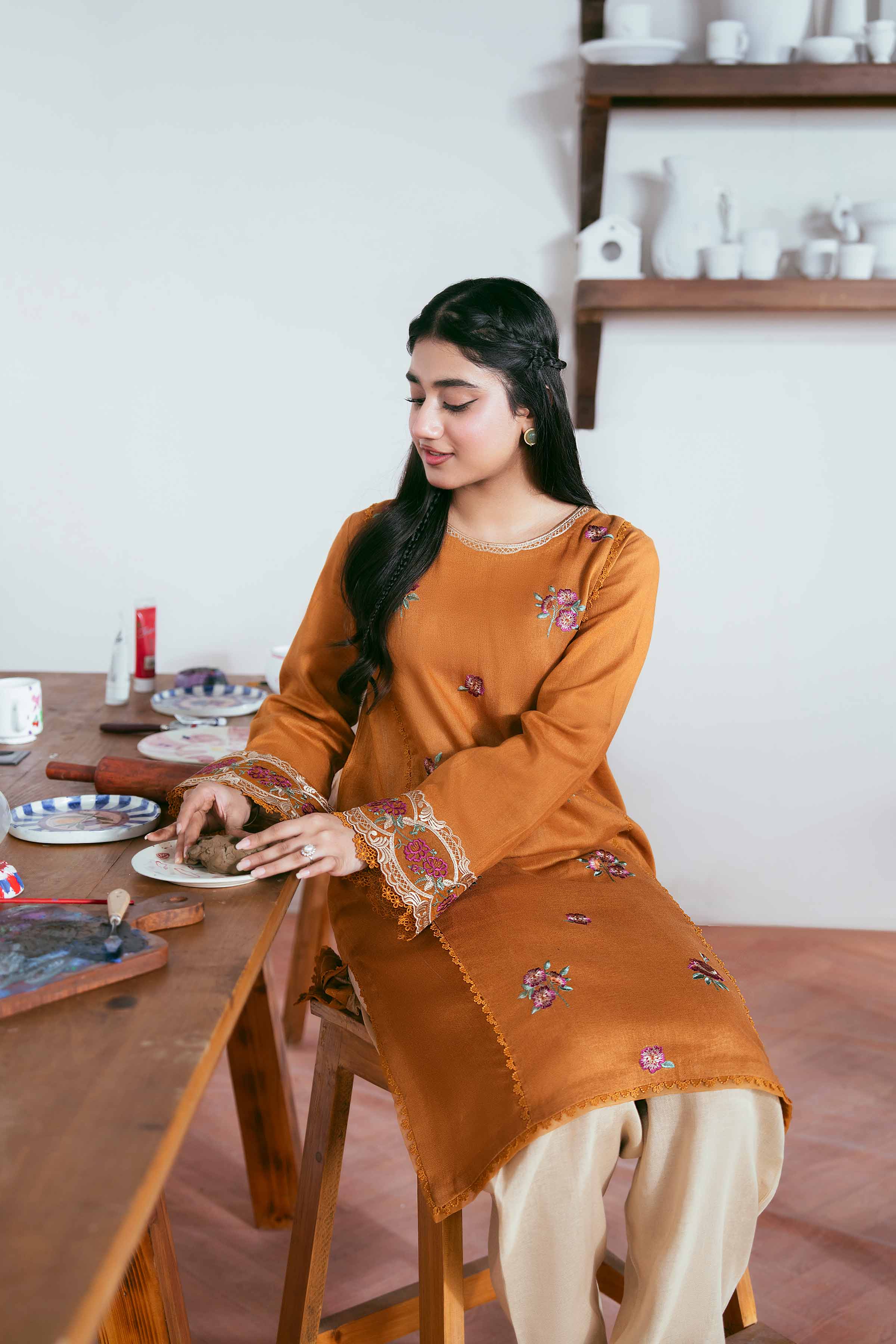 Nishat Linen 42502346 Cross Season Edit 2025 - Image 2