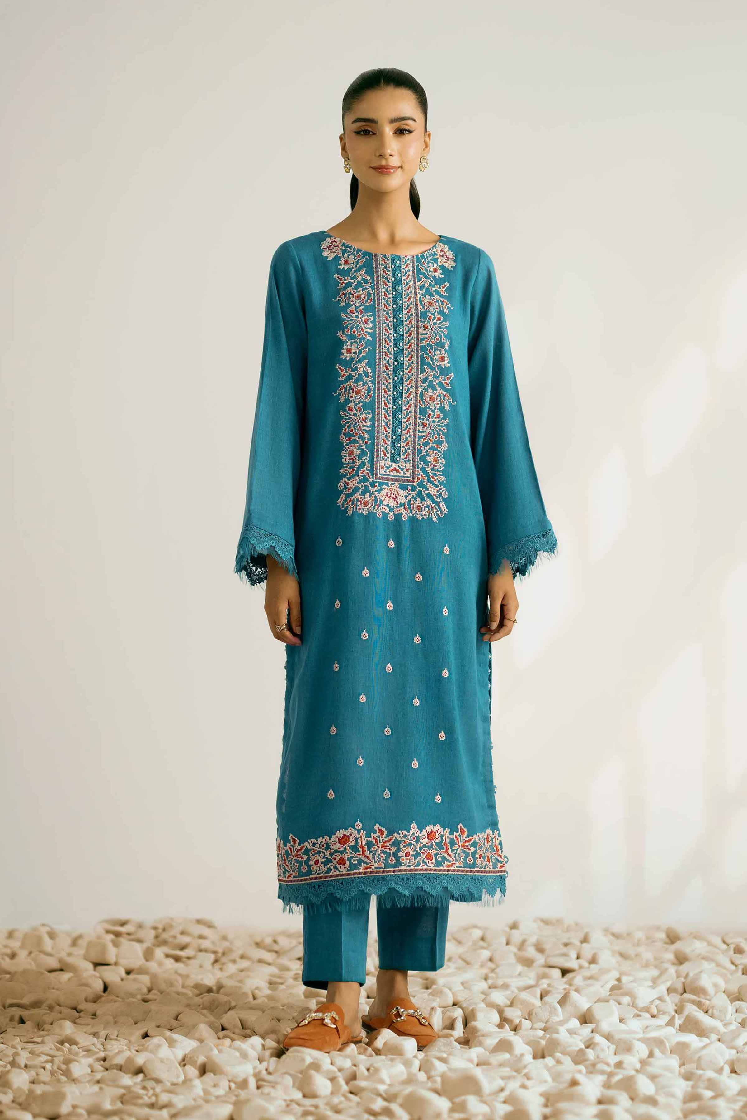 Nishat Linen 42502351 Cross Season Edit 2025