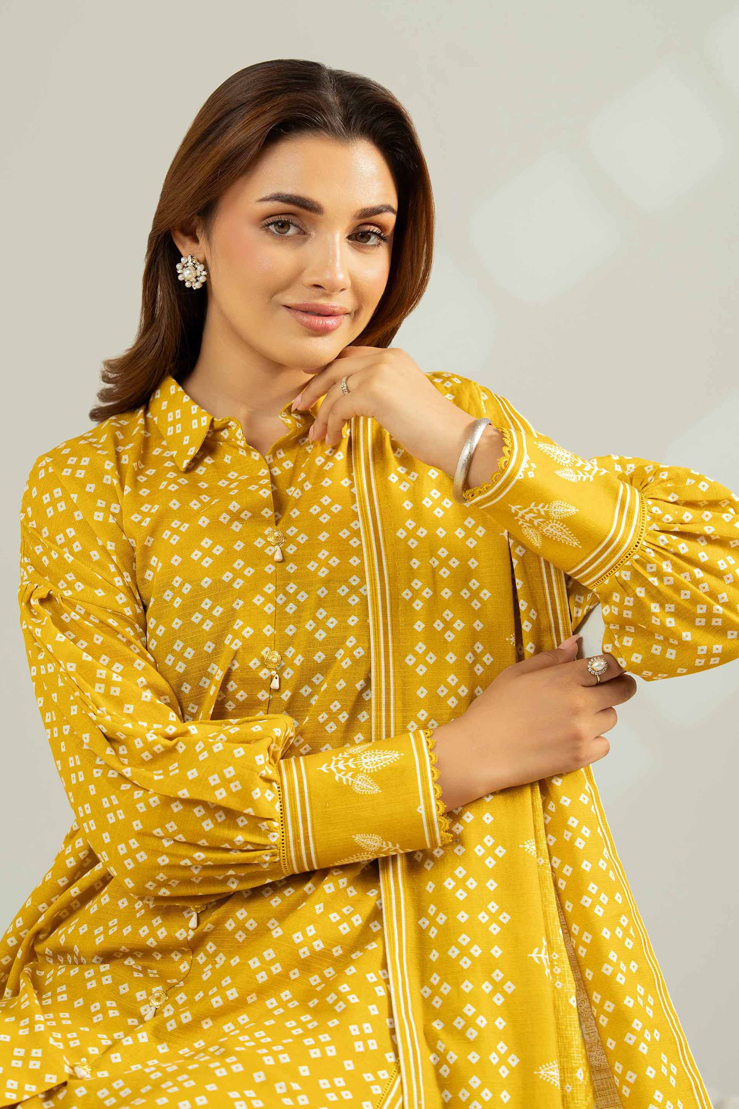 Nishat Linen 42502428 Cross Season Edit 2025 - Image 2