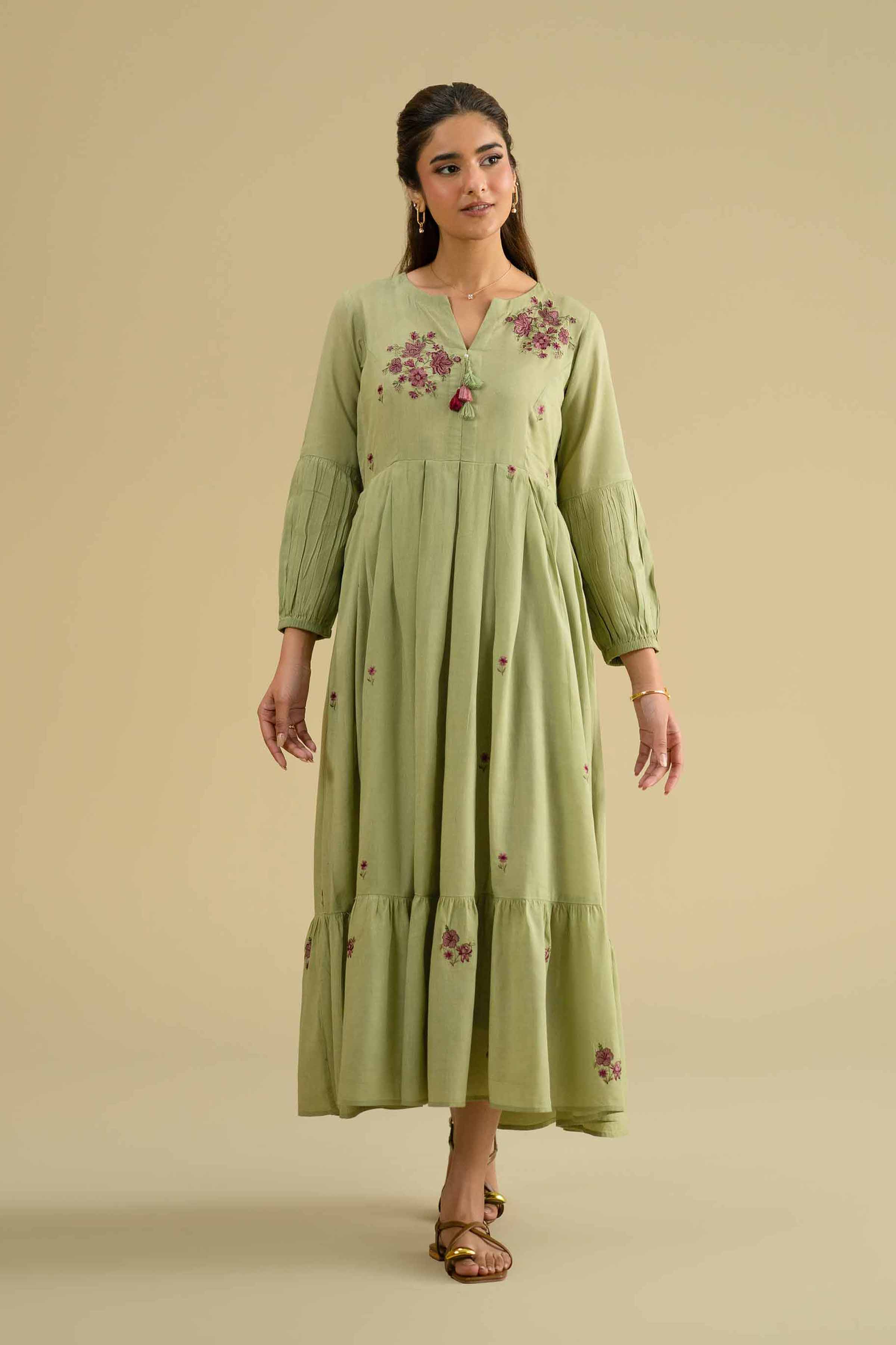 Nishat Linen Kfe26-06 Luxury Pret 2026