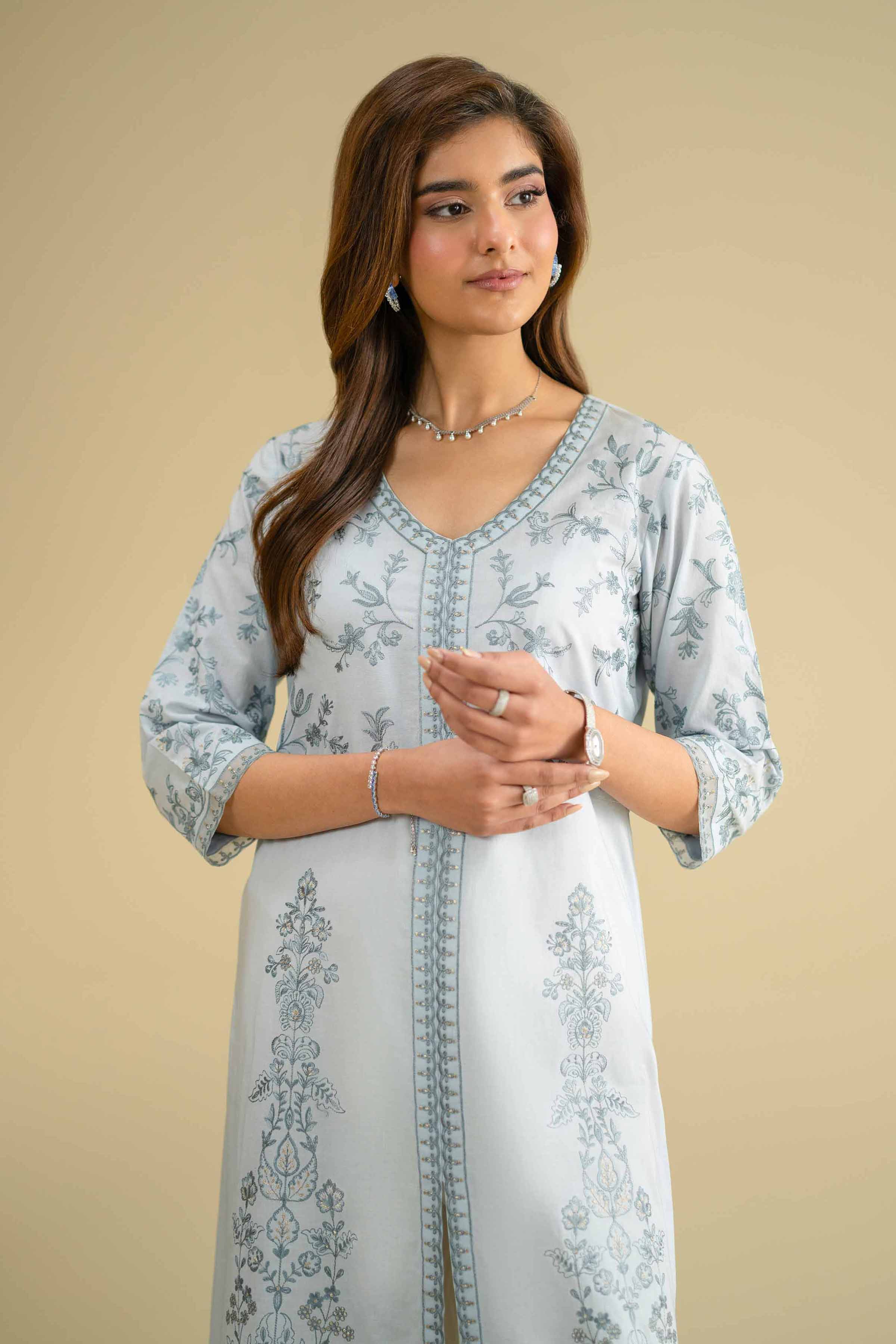 Nishat Linen Kfe26-08 Luxury Pret 2026