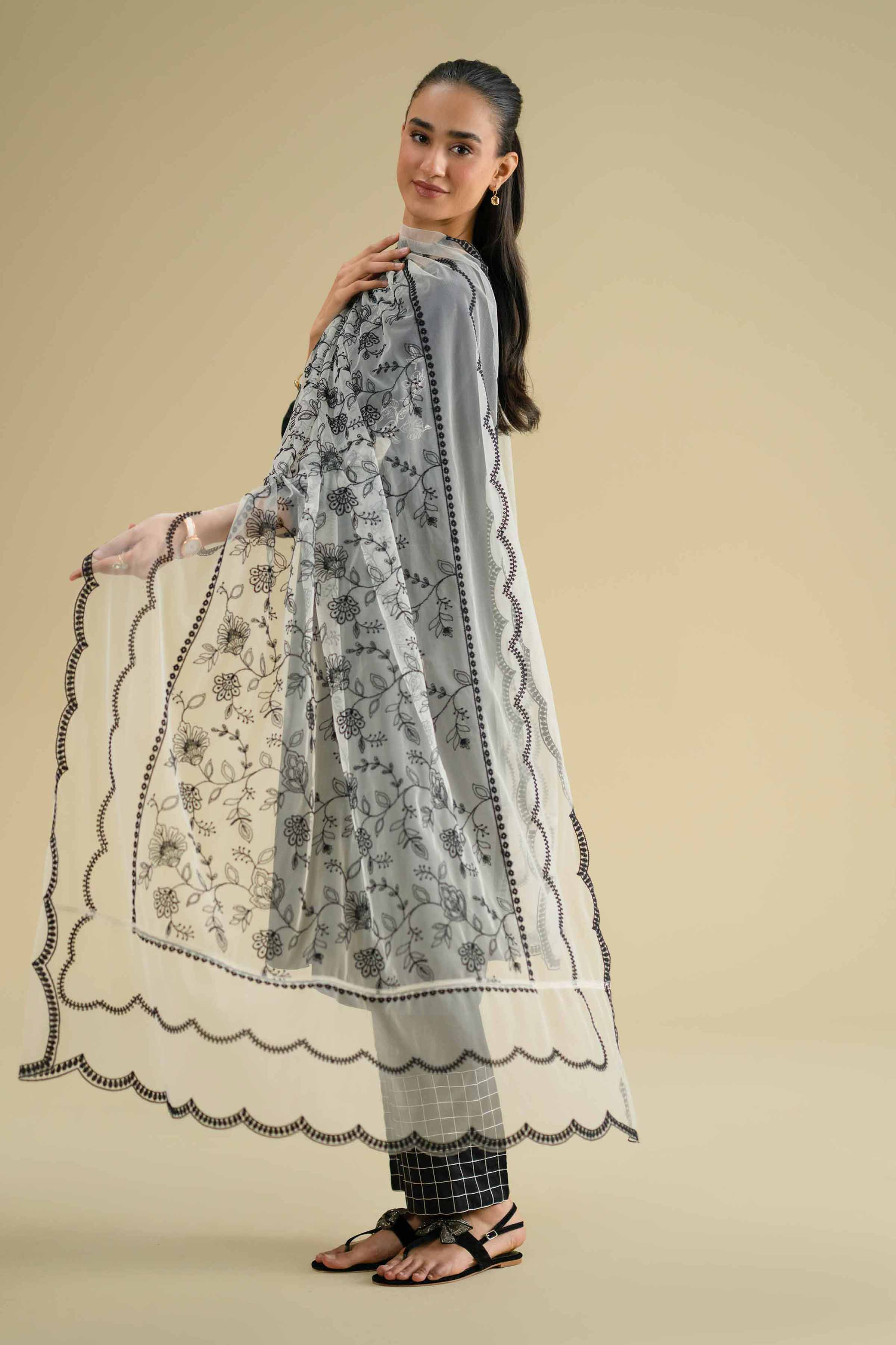 Nishat Linen KFE26-123 Eid Luxe Pret 2026