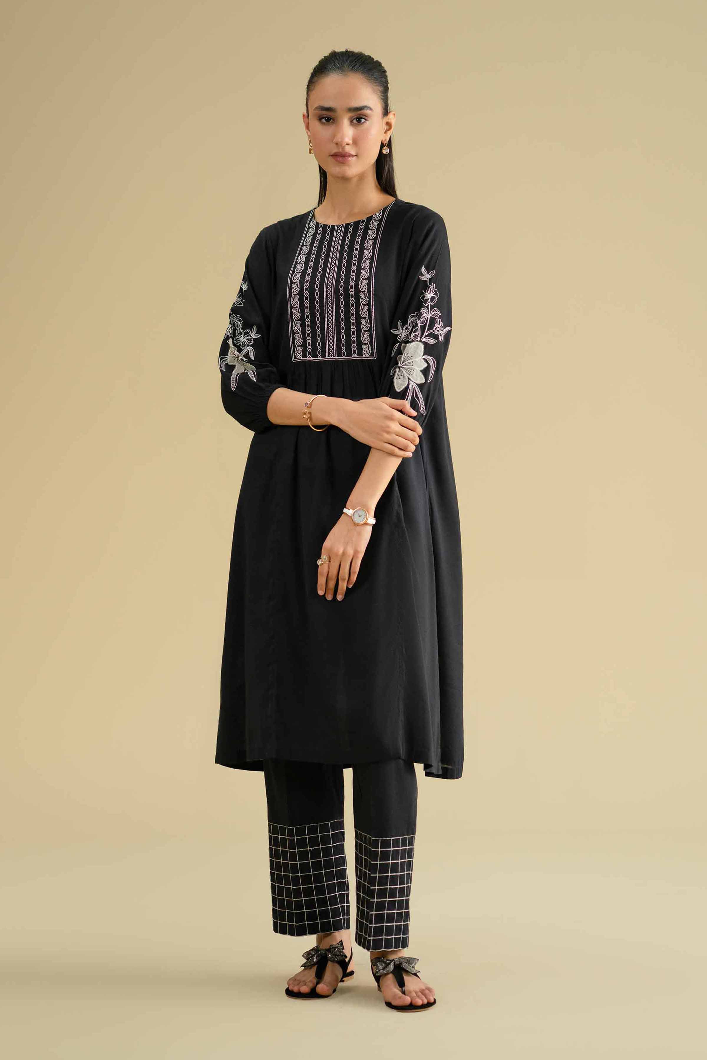 Nishat Linen KFE26-41 Eid Luxe Pret 2026 - Image 2