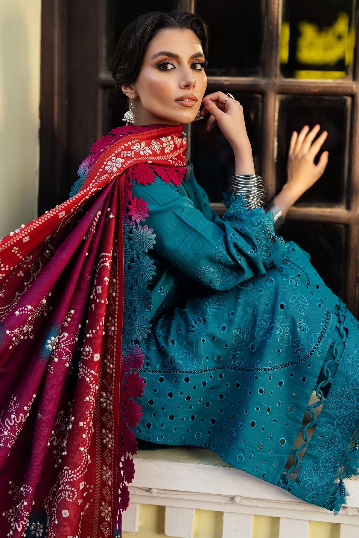 Nureh NE-112 Bazaar 2024 - Image 2