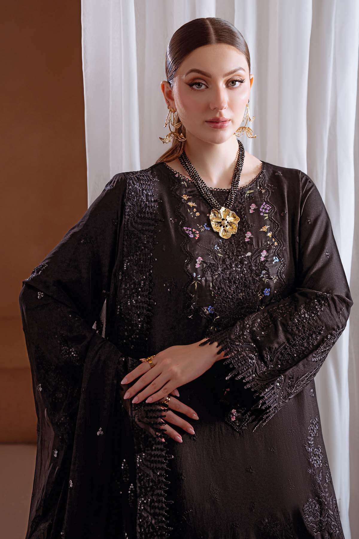 Nureh NE-174 Exclusive Karandi Collection 2025 - Image 2