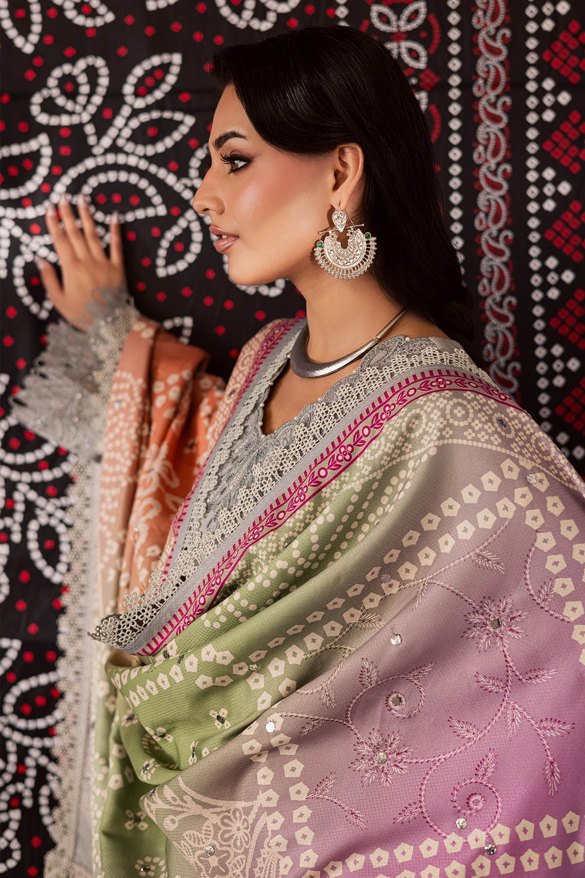 Nureh NE-207 Exclusive Bazaar Shawl Collection 2025 - Image 2