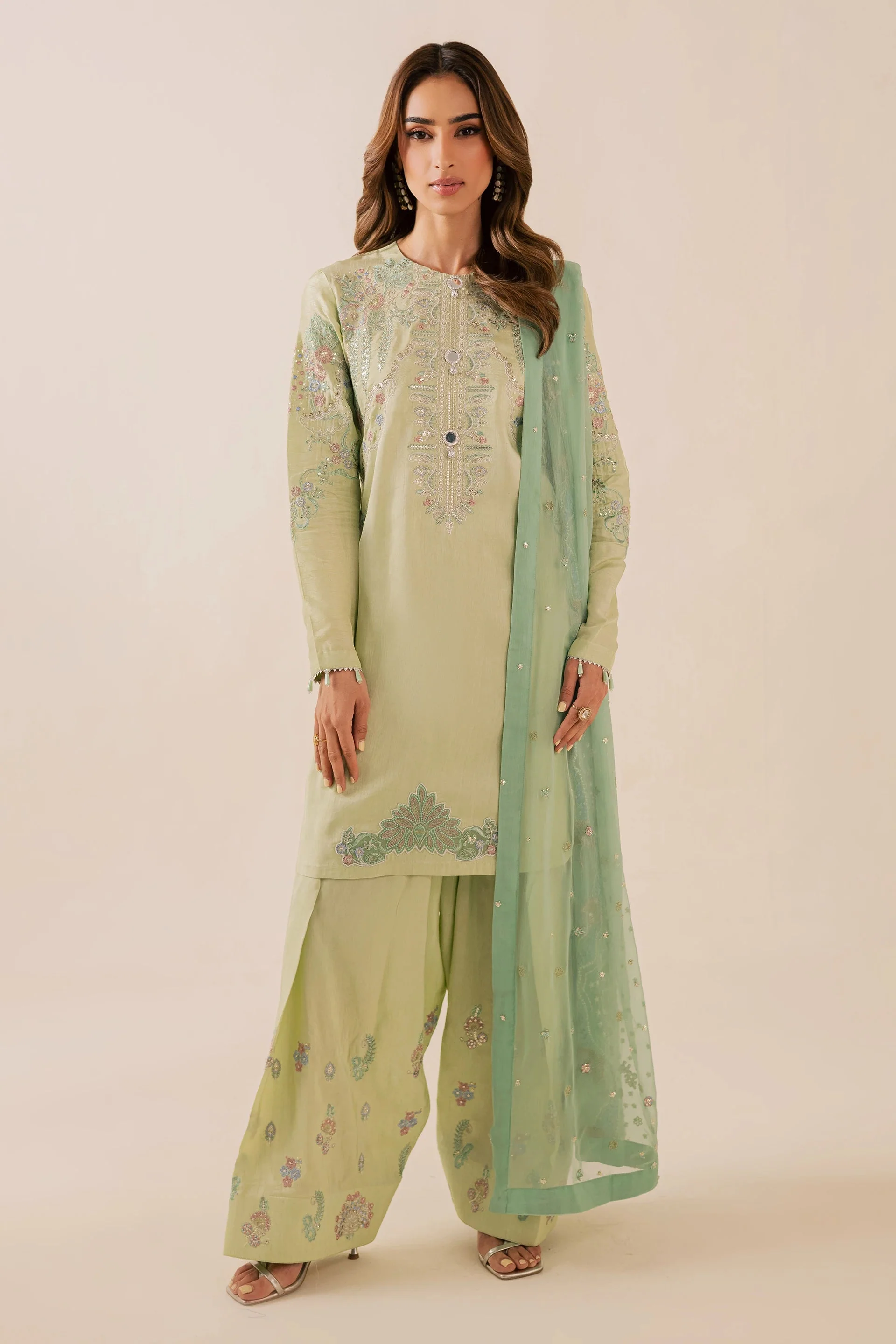 Nureh NP-746 Fancy Formal Pret 2026
